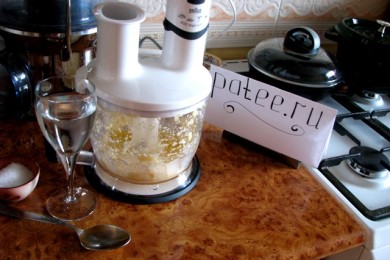 Лоранский пирог (киш) с курицей и грибами - приготовление