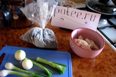 Лоранский пирог (киш) с курицей и грибами - приготовление