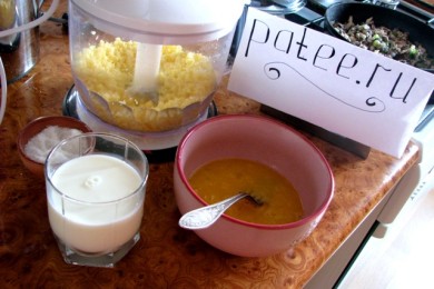 Лоранский пирог (киш) с курицей и грибами - приготовление