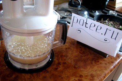 Лоранский пирог (киш) с курицей и грибами - приготовление