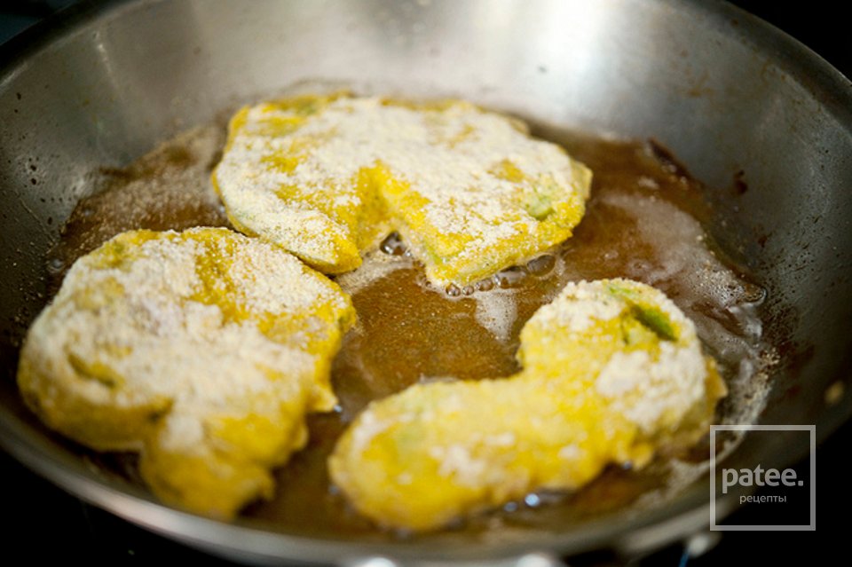 Зеленые жареные помидоры - Шаг 7