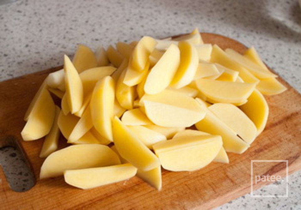 Острые картофельные дольки к пиву - Шаг 1