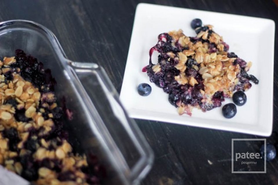 Чернично-миндальный пирог с овсяными крошками - Шаг 5