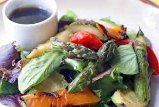 Овощной салат на гриле