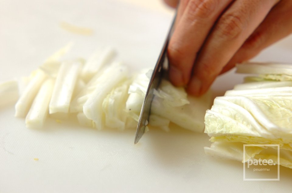 Суп из китайской капусты с беконом - Шаг 1