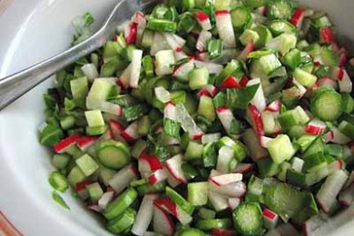 Картофельные салат с швейцарским мангольдом (свеклой) - приготовление