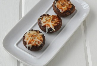 Пицца в грибных шляпках