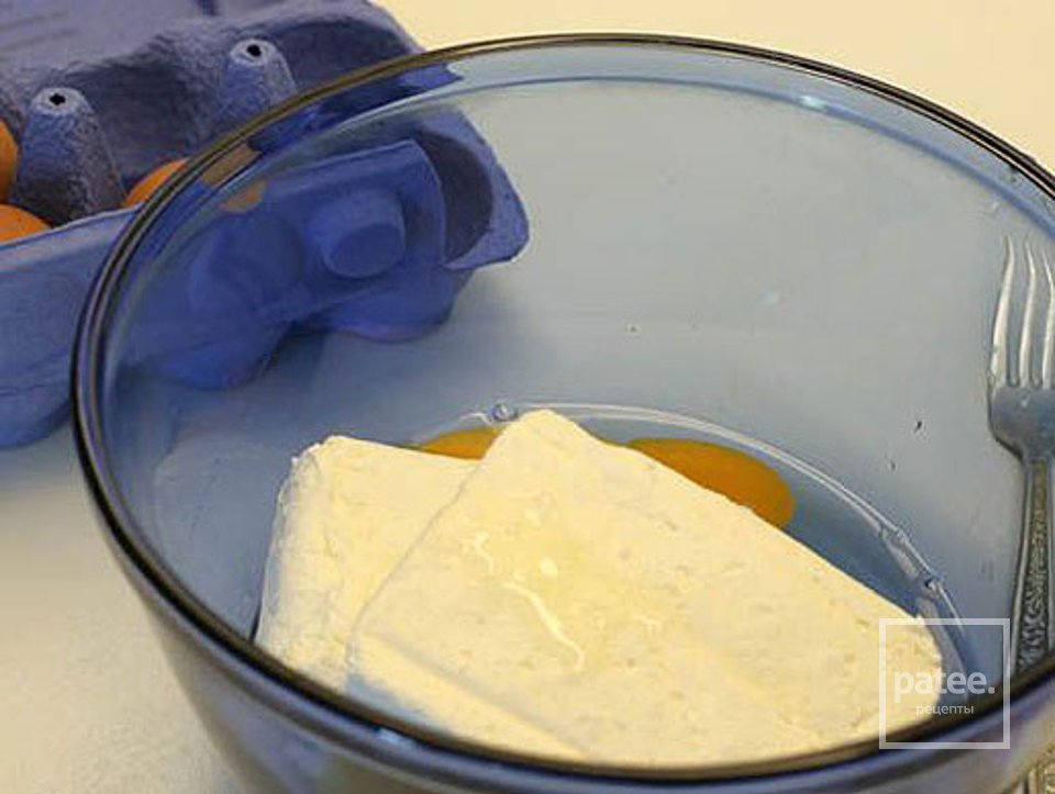 Сырники с клубникой - Шаг 1