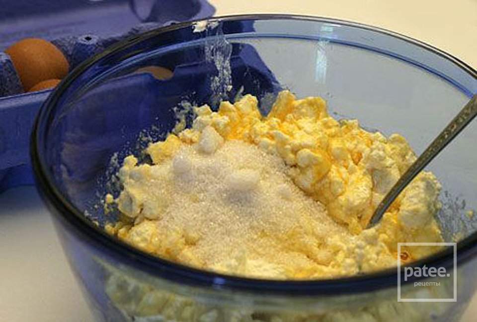 Сырники с клубникой - Шаг 3