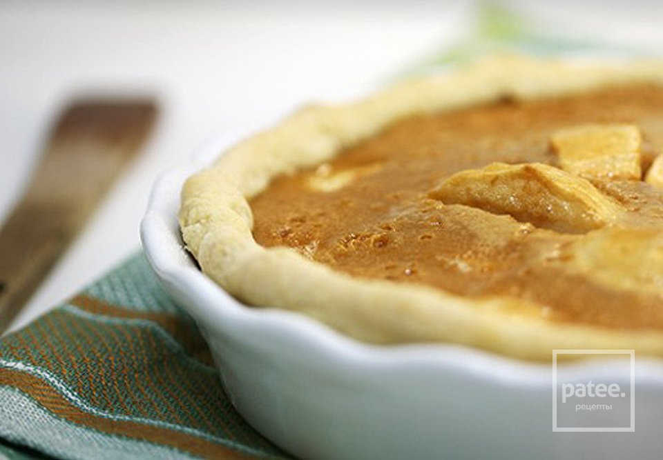 Яблочный пирог с карамельной заливкой - Шаг 9