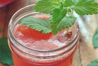 Арбузное шорле с лимоном и медом