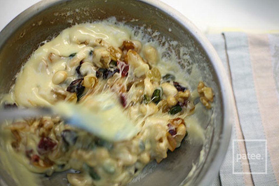 Шоколадный пирог с сухофруктами - Шаг 6