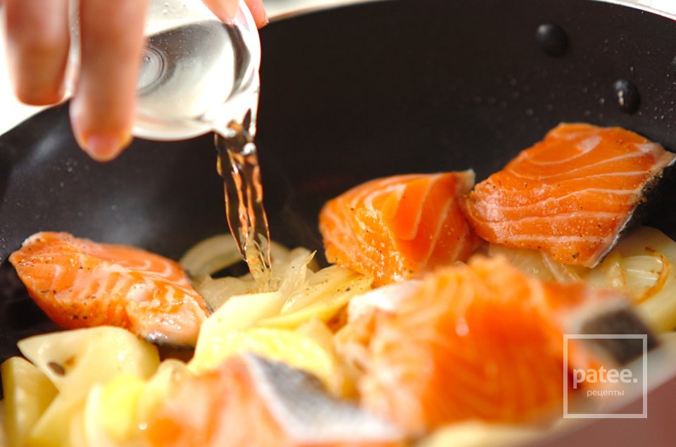 Запеканка из лосося с картофелем - Шаг 2