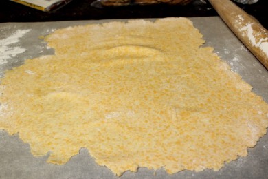 Домашние сырные крекеры - приготовление