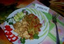 Куриная грудка с овощами