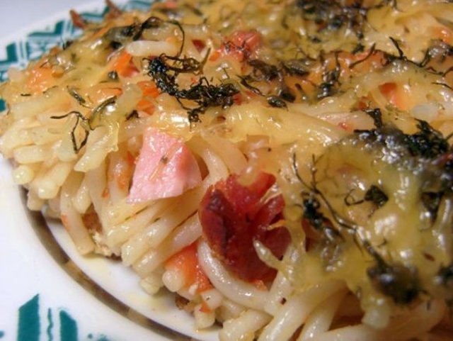 Запеканка с овощами,омлетом и спагетти
