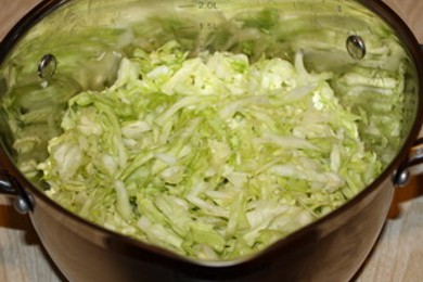 Капустная солянка с грибами - приготовление