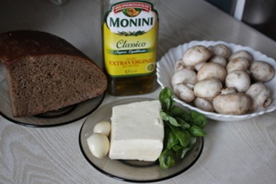 Грибная закуска на хлебе - приготовление