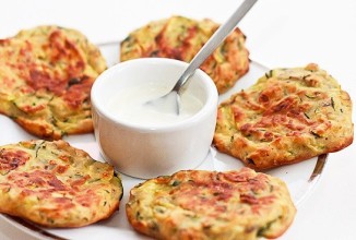 Запеченные оладьи из кабачка