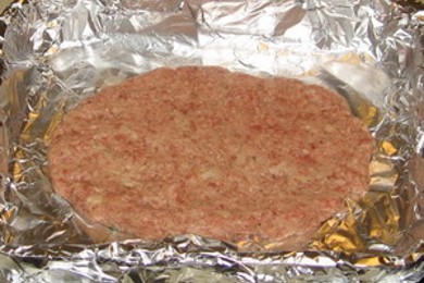 Мясной рулет с брокколи и грибами - приготовление