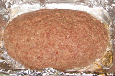 Мясной рулет с брокколи и грибами - приготовление