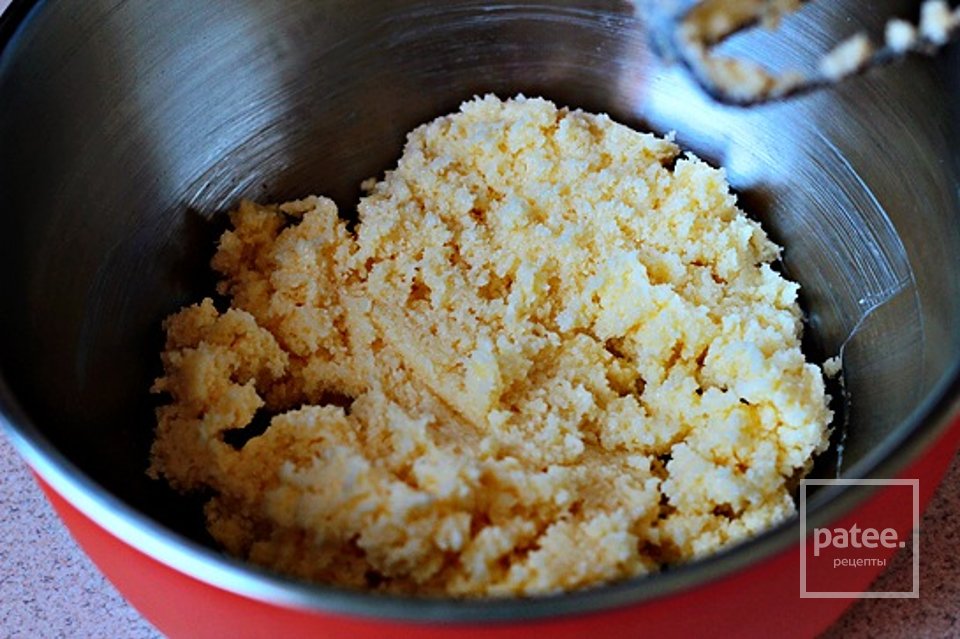 Малиновый пирог на кислом молоке - Шаг 3