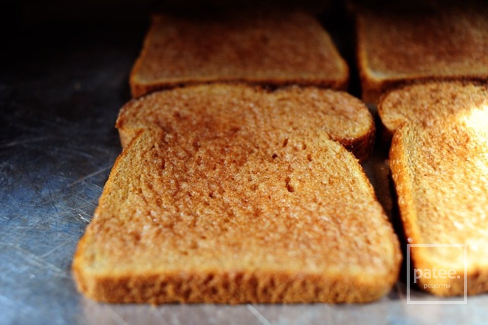 Рецепт тостового хлеба в духовке. Тост из цельнозернового хлеба. Гренки с корицей. Хлеб тостовый цельнозерновой. Хлеб для тостов.