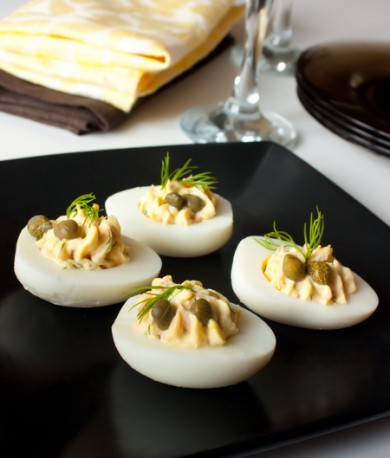 Фаршированные яйца с копченым лососем - Шаг 4