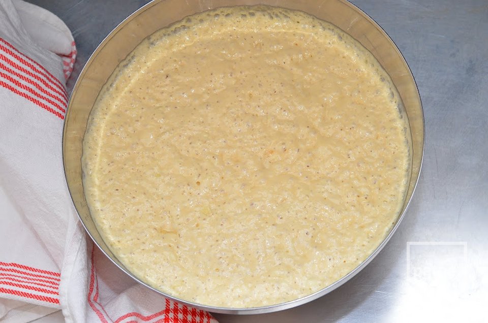 Дрожжевые оладьи с яблоками - Шаг 5