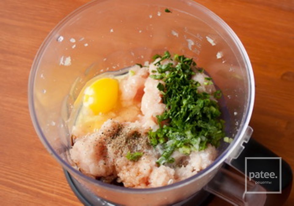 Шарики из курицы с рисом - Шаг 1
