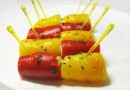 Рулетики из печеного перца с сырным кремом