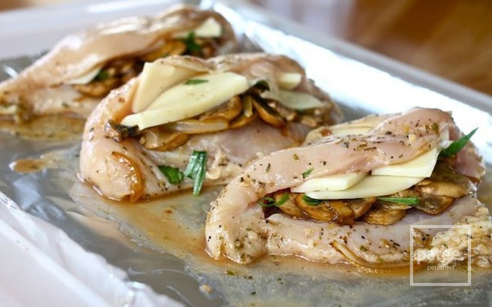 Курица, фаршированная грибами и сыром - Шаг 4