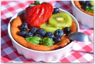 Творожная запеканка с ягодами