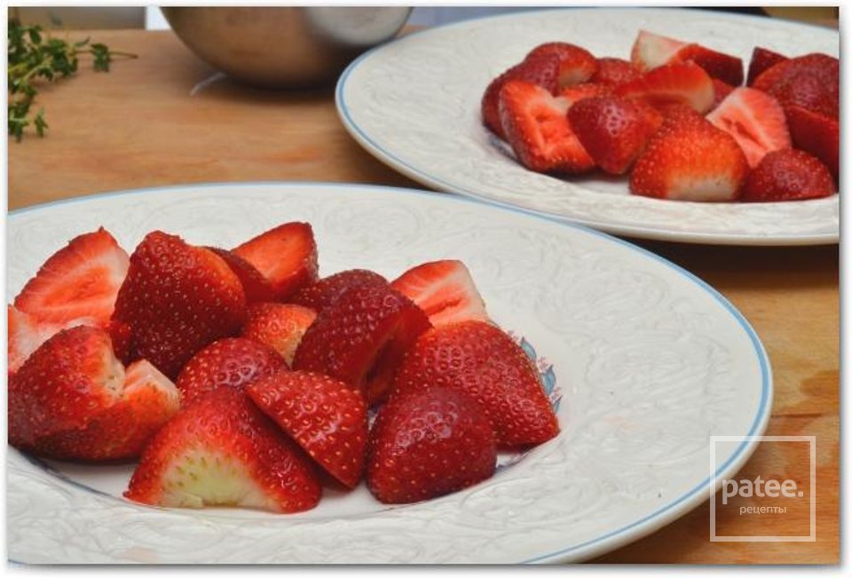 Салат из клубники и моцареллы - Шаг 3