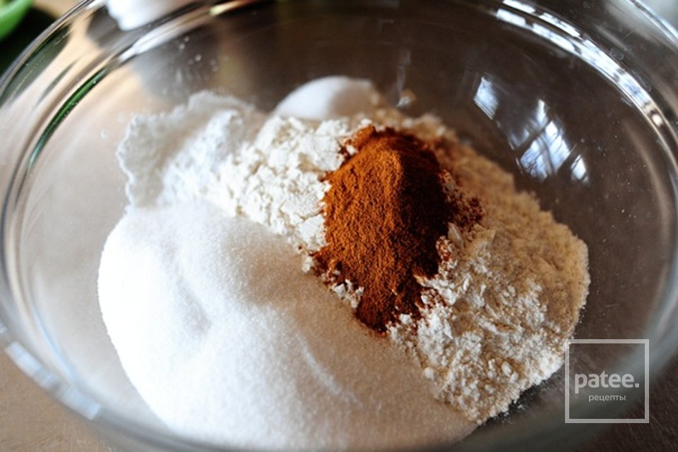 Пончик с яблоками - Шаг 1