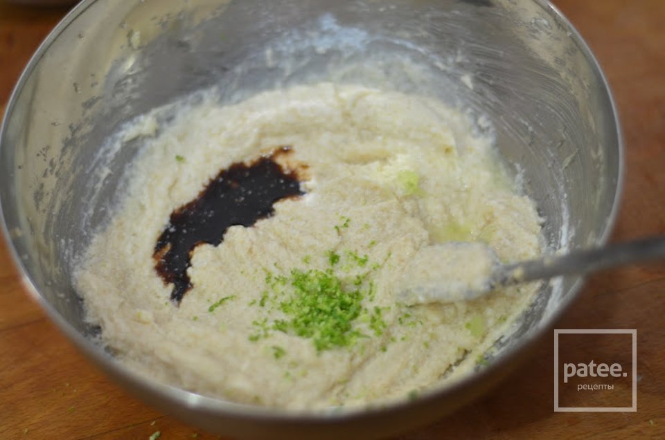 Творожный кекс с голубикой - Шаг 3