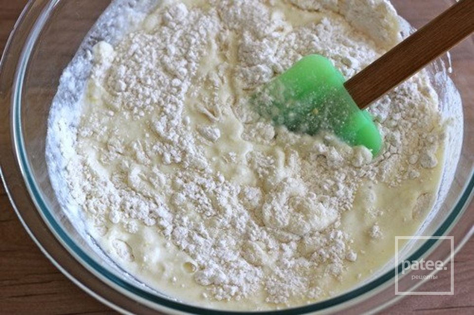 Лимонные блины с рикоттой с черничным соусом - Шаг 3