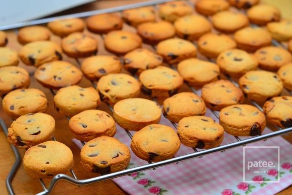 Печенье с корицей и шоколадными чипсами - Шаг 8