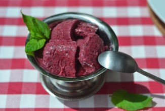 Ягодное мороженое