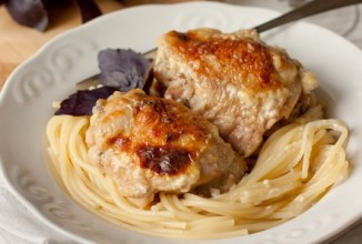 Куриные ножки в сливочном соусе