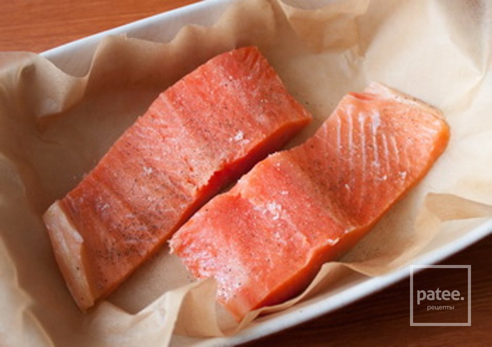 Салат из лосося с картофелем и зеленой  фасолью - Шаг 1