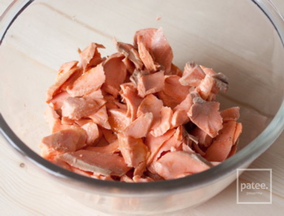 Салат из лосося с картофелем и зеленой  фасолью - Шаг 2