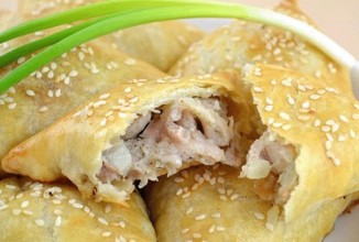 Нежная самса с куриной начинкой