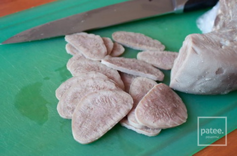 Заливное из говяжьего языка - Шаг 2