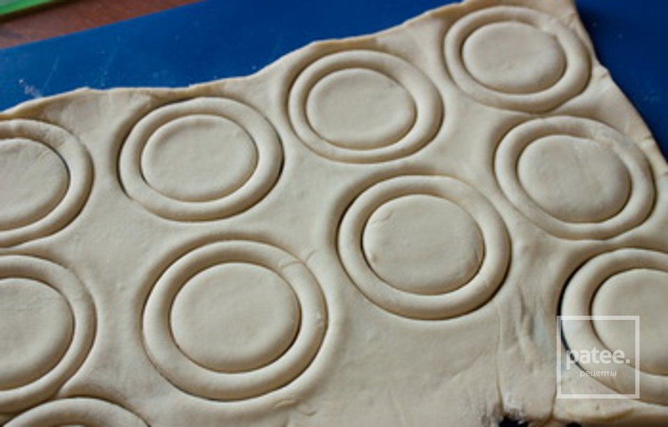 Волованы с грибной начинкой - Шаг 2