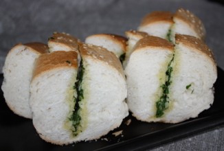 Чесночный багет