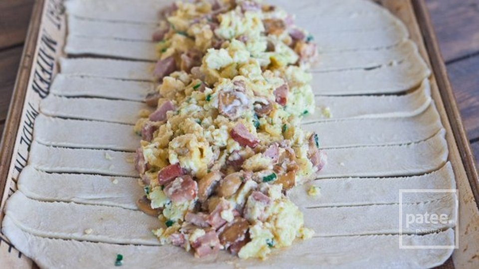 Яичница-болтунья в слоеном тесте - Шаг 3