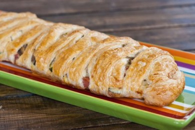 Яичница-болтунья в слоеном тесте - приготовление