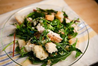 Теплый салат с индейкой