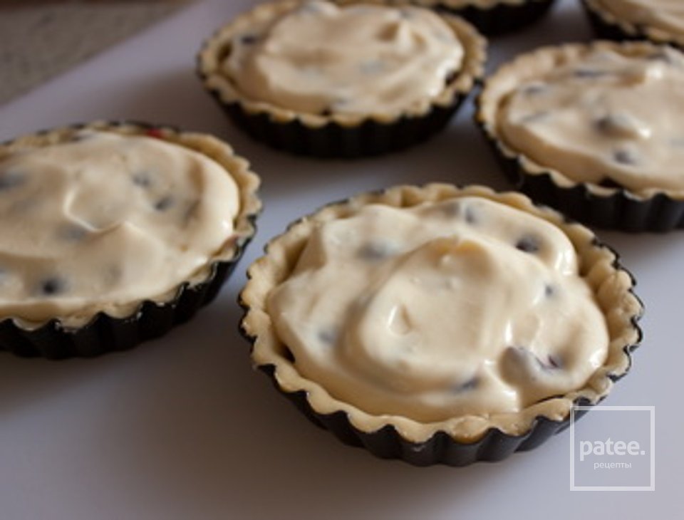 Песочные корзиночки с вишней - Шаг 6